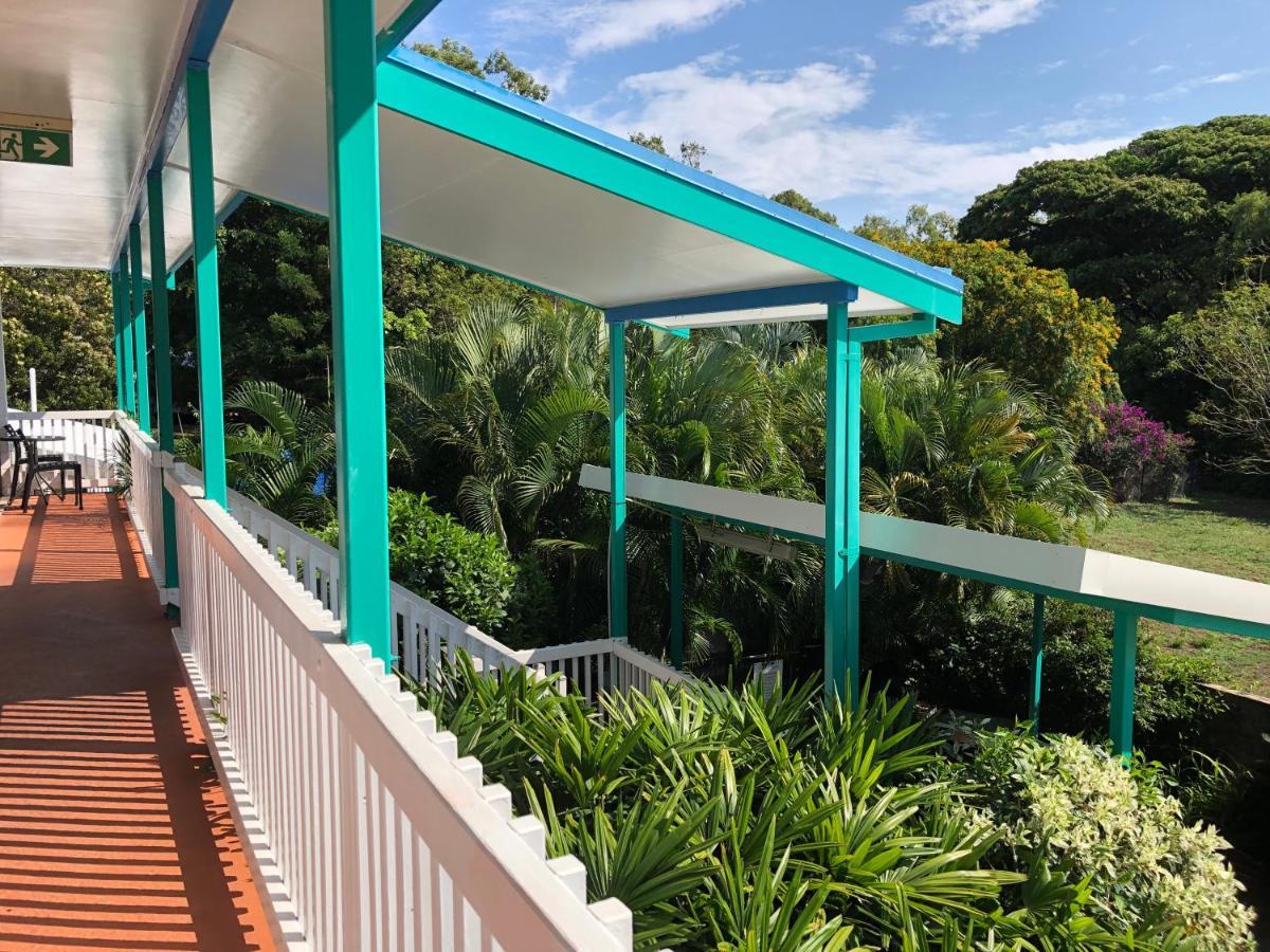 Tropical Palms Resort & 4Wd Hire Picnic Bay Exteriör bild