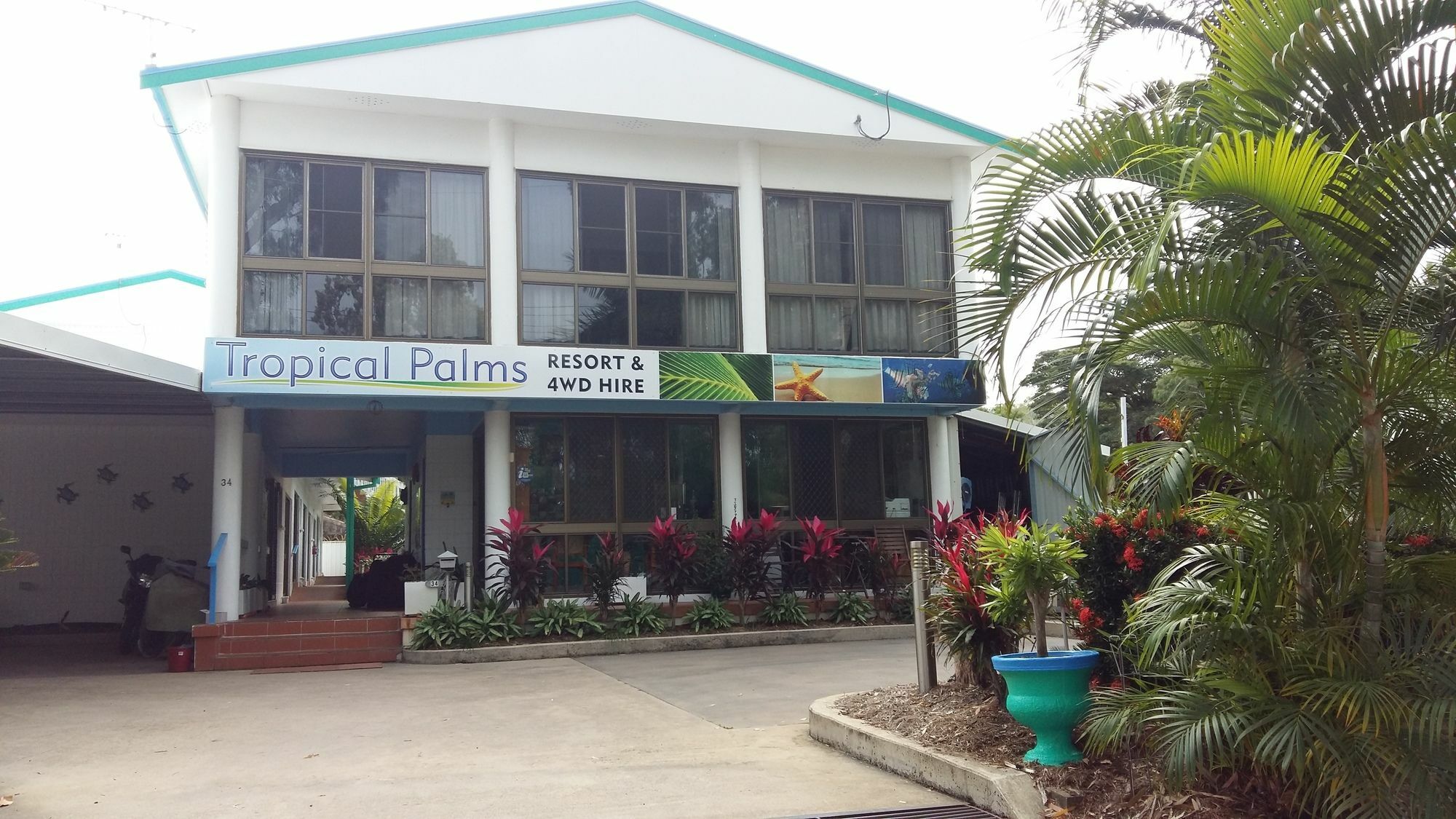 Tropical Palms Resort & 4Wd Hire Picnic Bay Exteriör bild
