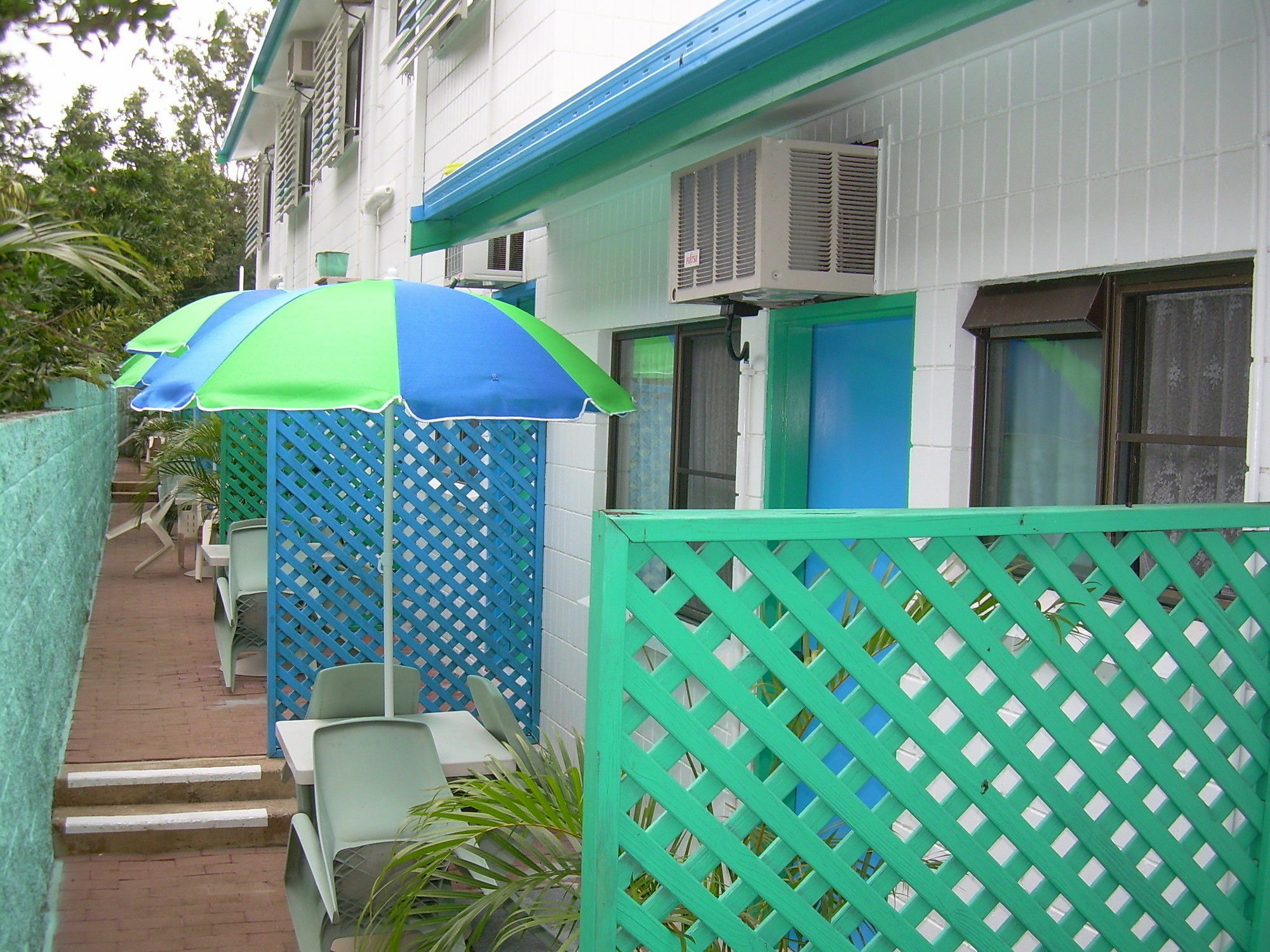 Tropical Palms Resort & 4Wd Hire Picnic Bay Exteriör bild